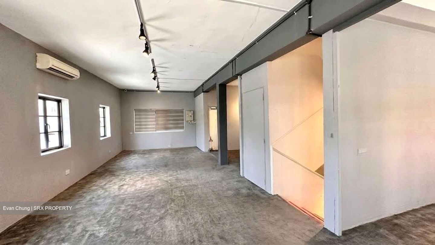 Geylang Square Flatted Factory Building (D14), Factory #578510231